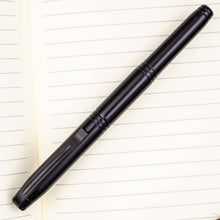 Load image into Gallery viewer, Sunderland mk1 - Black Anodized with Black DLC Clip
