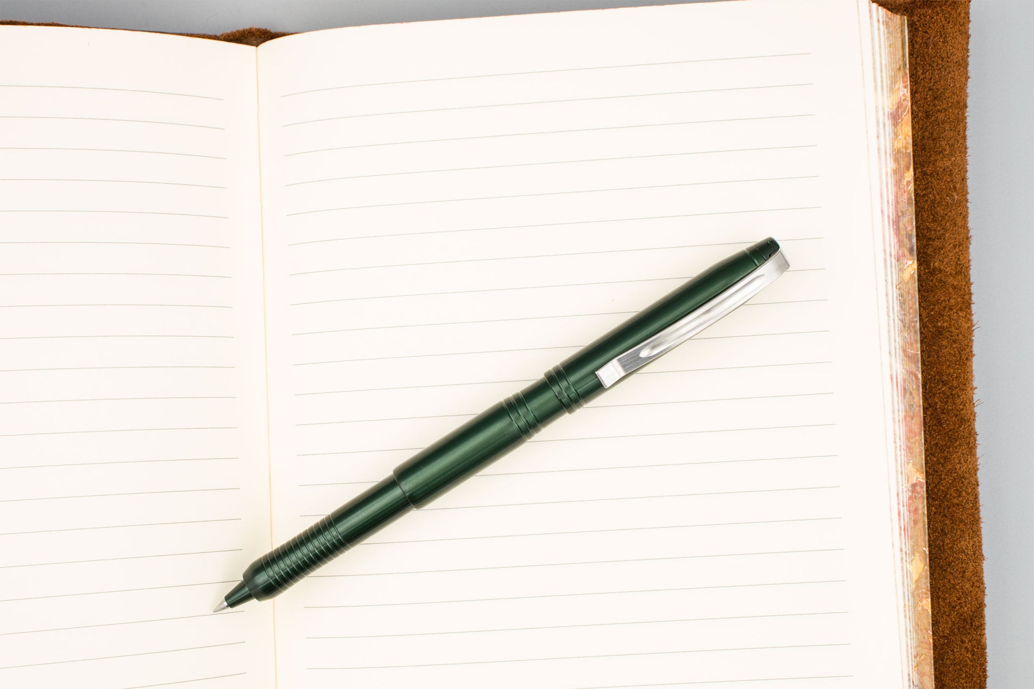 Sunderland mk1 - Dark Green Anodized Machined Executive Pen